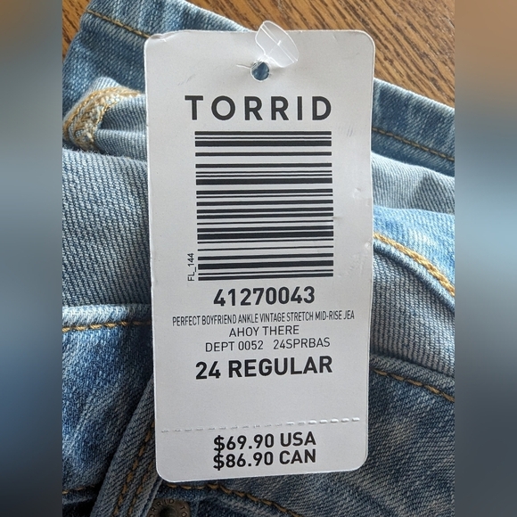 Torrid Perfect Boyfriend Ankle l Stretch Mid-Rise Jean Size 14 or 24 NWT - Picture 13 of 13